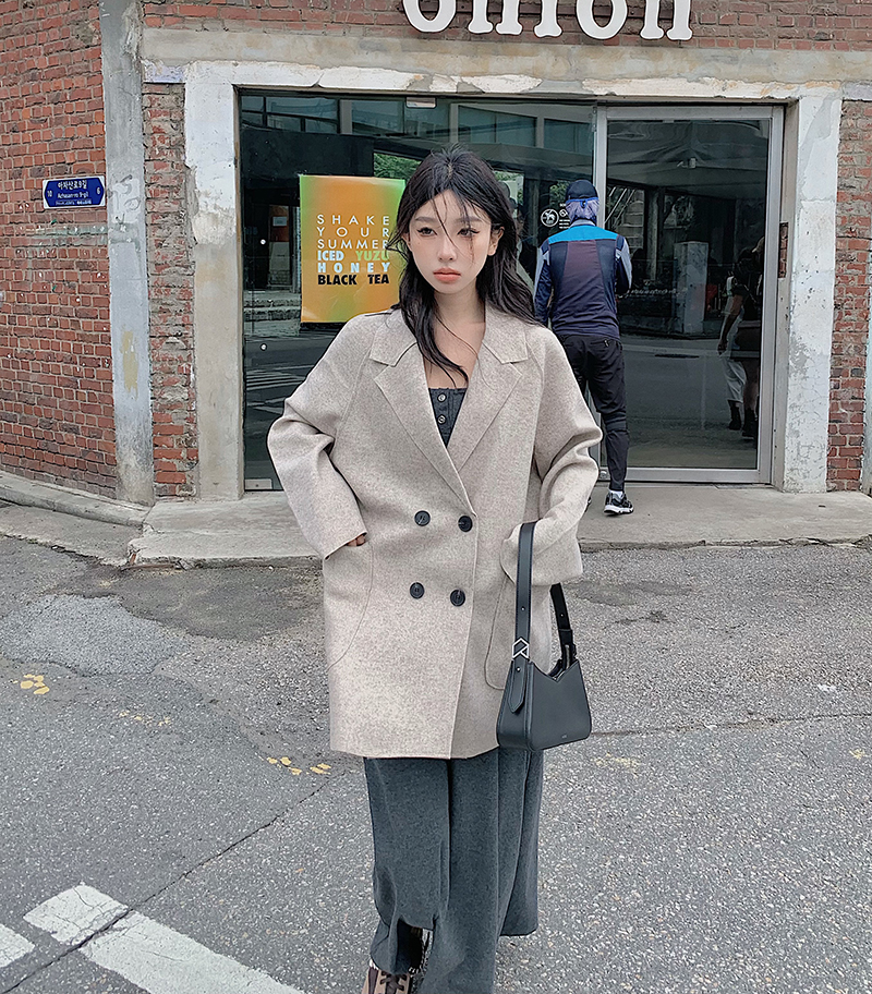 Real shot solid color mid-length slim top autumn and winter three-dimensional cutting high-end woolen coat for small people