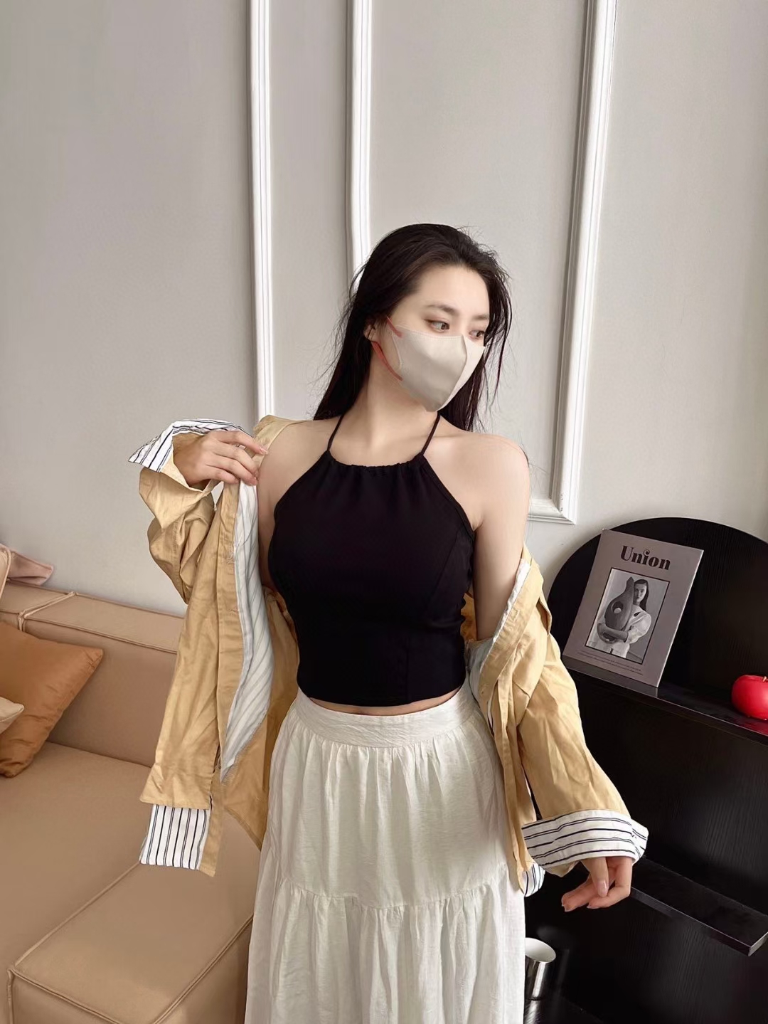 ~百搭掛脖一字吊帶美背小背心自帶胸墊免穿文胸顯瘦上衣女