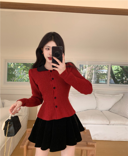 Real shot of French retro small fragrance New Year red doll collar waist ruffled bright silk sweater for women