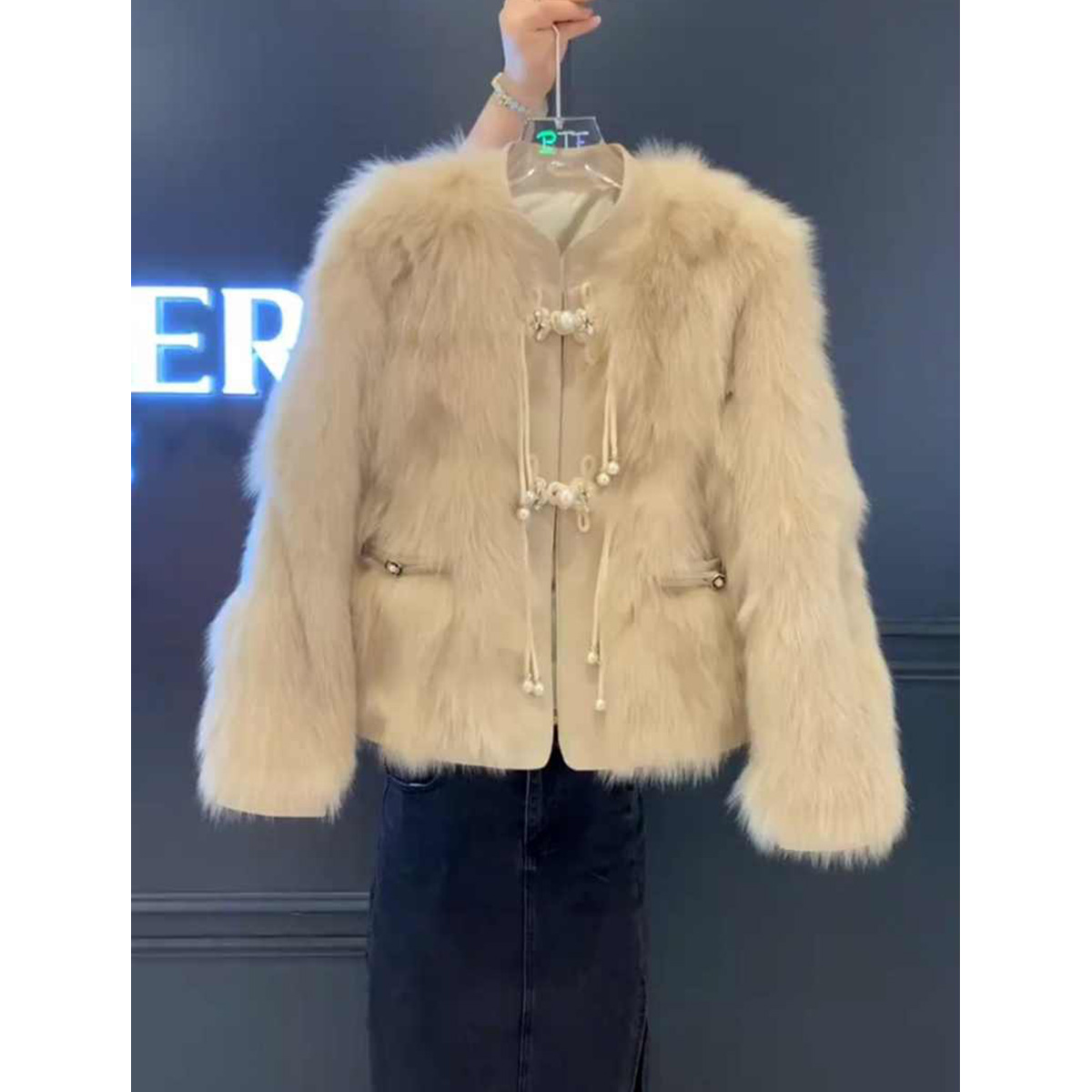 Quality Inspection Officer Picture New Chinese Style National Style Fur One-piece Fur Jacket Women's Winter Versatile Plate Button Fur Top