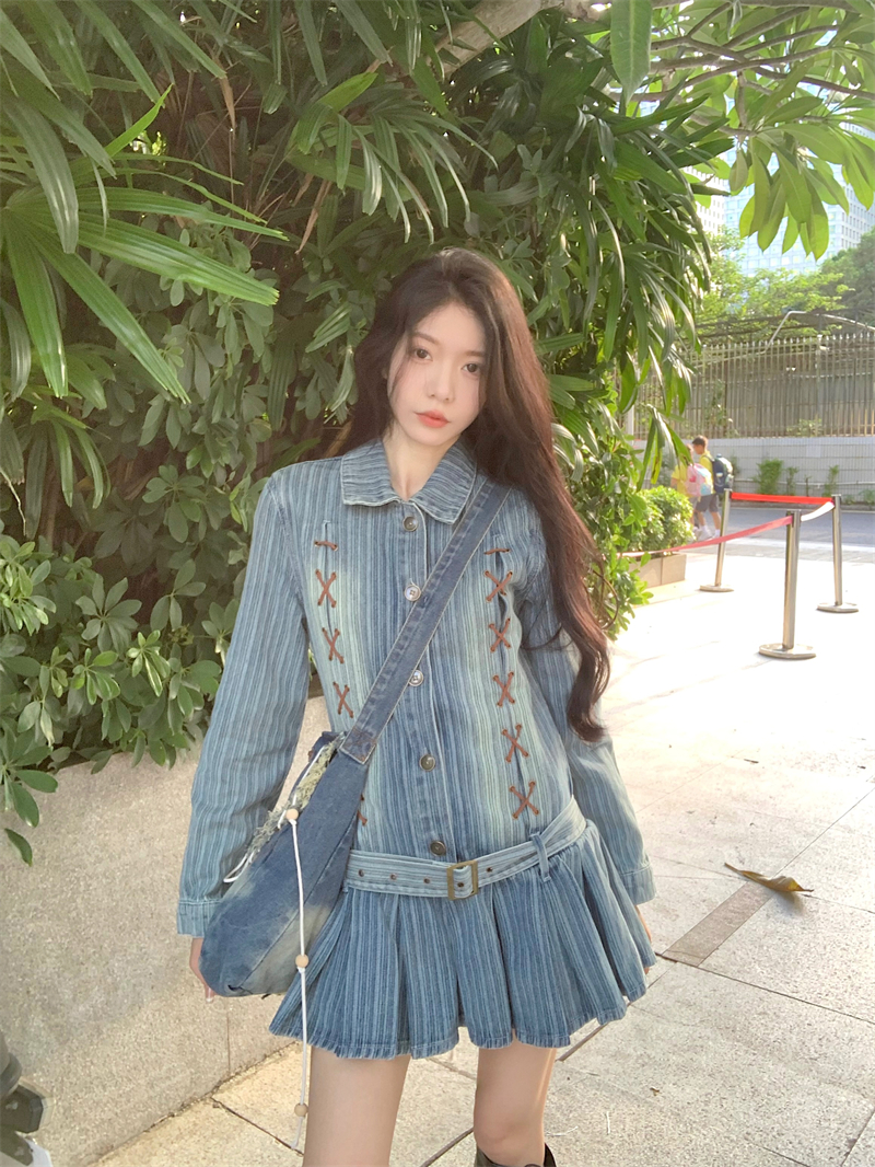 實拍 痞辣雙修收腰顯瘦牛仔襯衫連衣裙女設計感復古百褶短裙