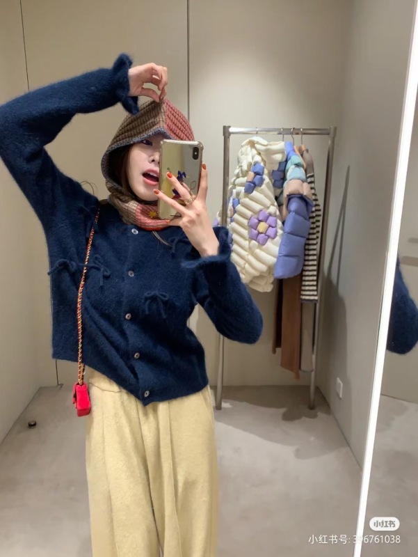 歐貨重工串鑽菱格毛衣女2024冬復古氣質輕奢設計感加厚套頭針織衫