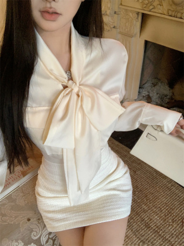 Real shot of sexy little fragrant satin bow long-sleeved lace-up shirt + woolen skirt two-piece set