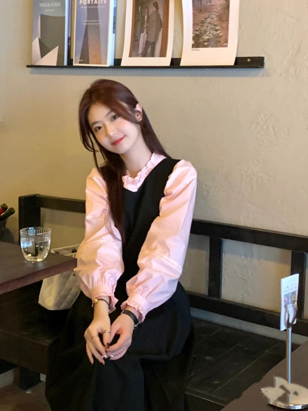 春季新款女裝學院風休閒減齡洋氣時尚粉色長袖襯衫背帶連衣裙套裝