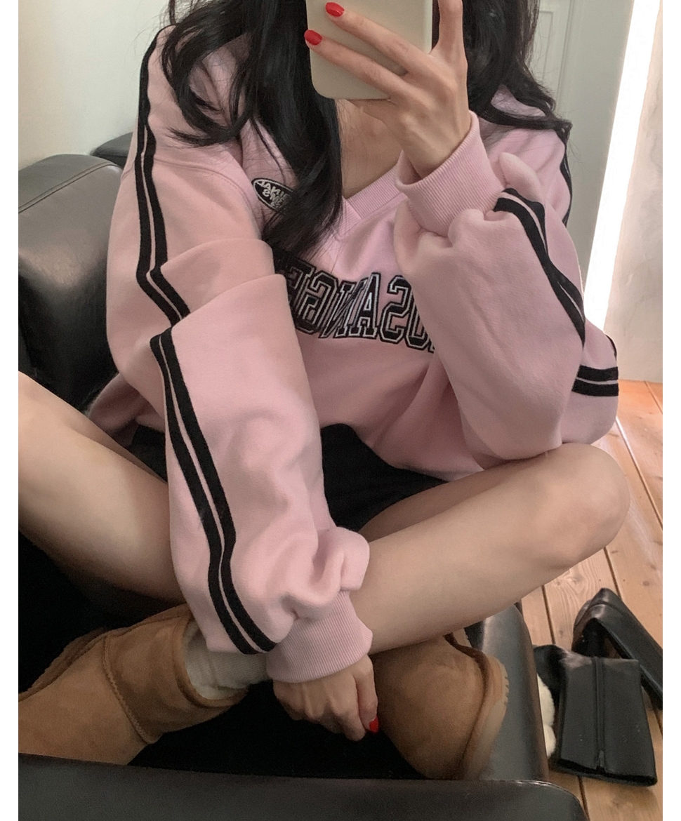 !  Korean ins niche design V-neck loose, versatile, lazy, thickened and velvet warm sweatshirt