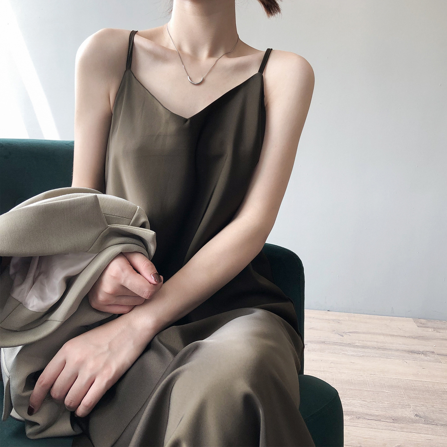 Actual shot ~ Spring new satin suspender dress for women, long V-neck style, slimming inner layering, long skirt