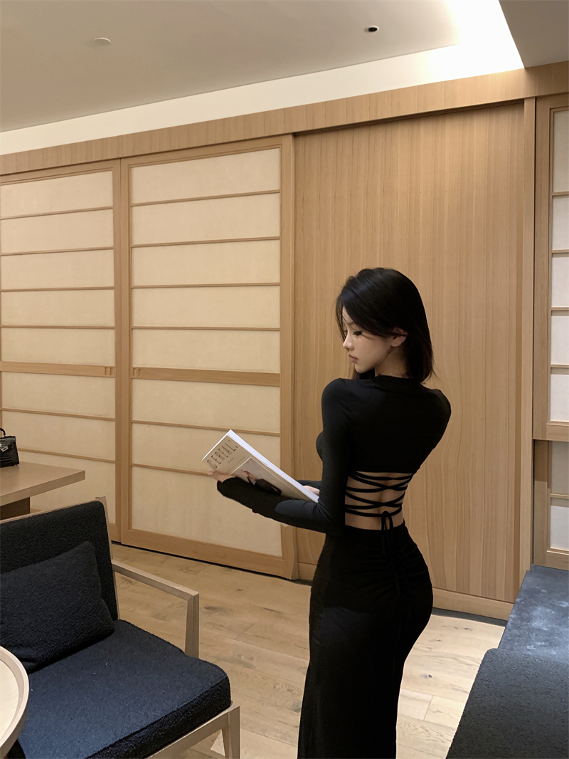 實拍~2024春緊身性感露背系帶長袖御姐收腰暗黑禮服度假裙