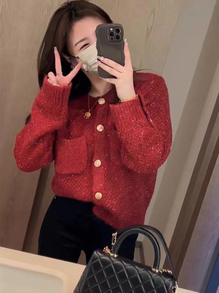 Xiaoxiangfeng soft and waxy knitted cardigan top for women spring new style French lady temperament short sweater jacket