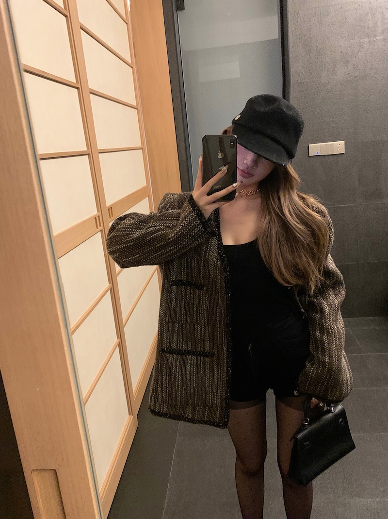 Actual shot of Vanity Fair V-neck French retro loose-fitting blazer + base shirt
