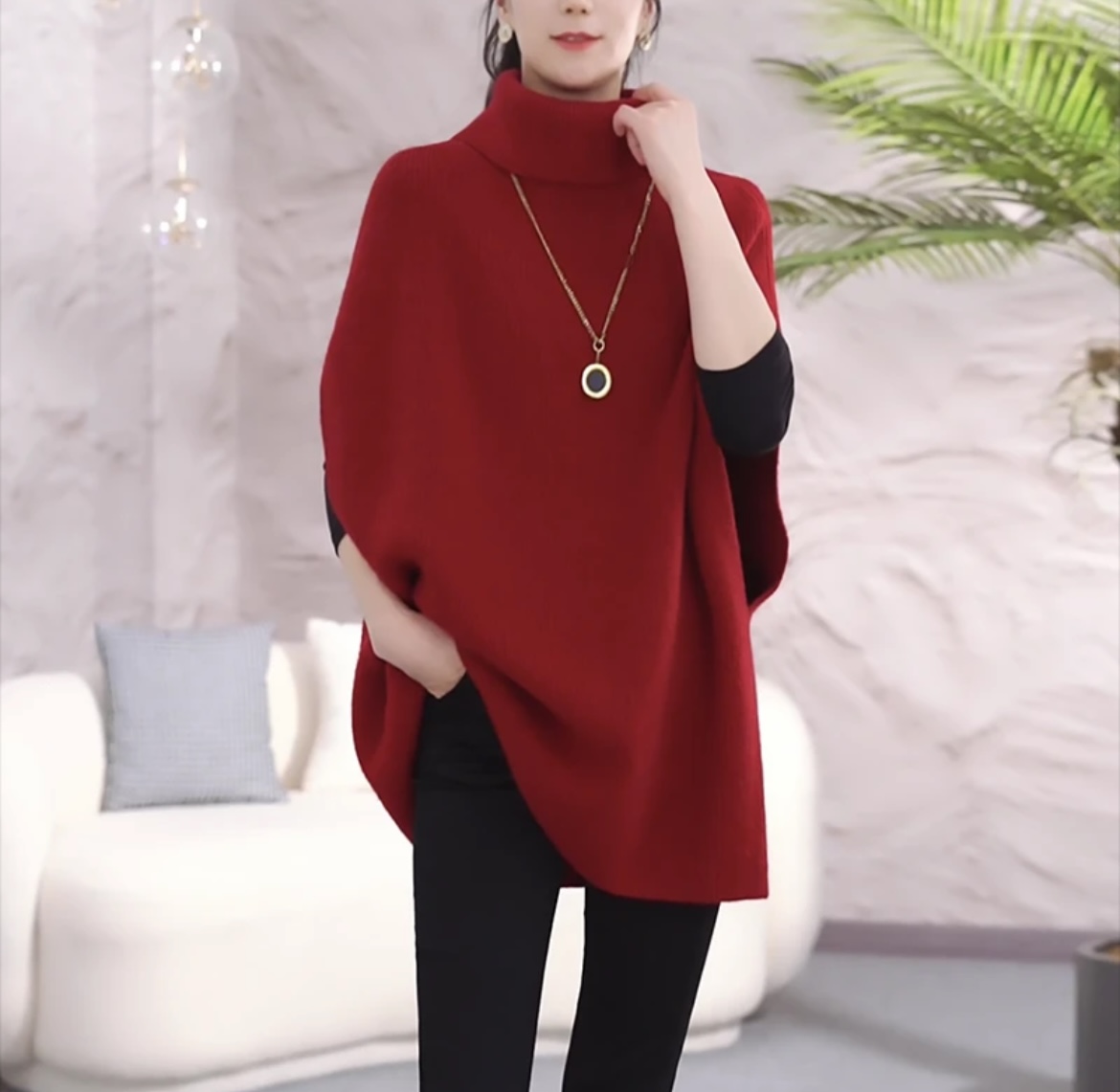 New style of sheep wool cape, thickened and warm, pile collar, fashionable, versatile, loose and fashionable top