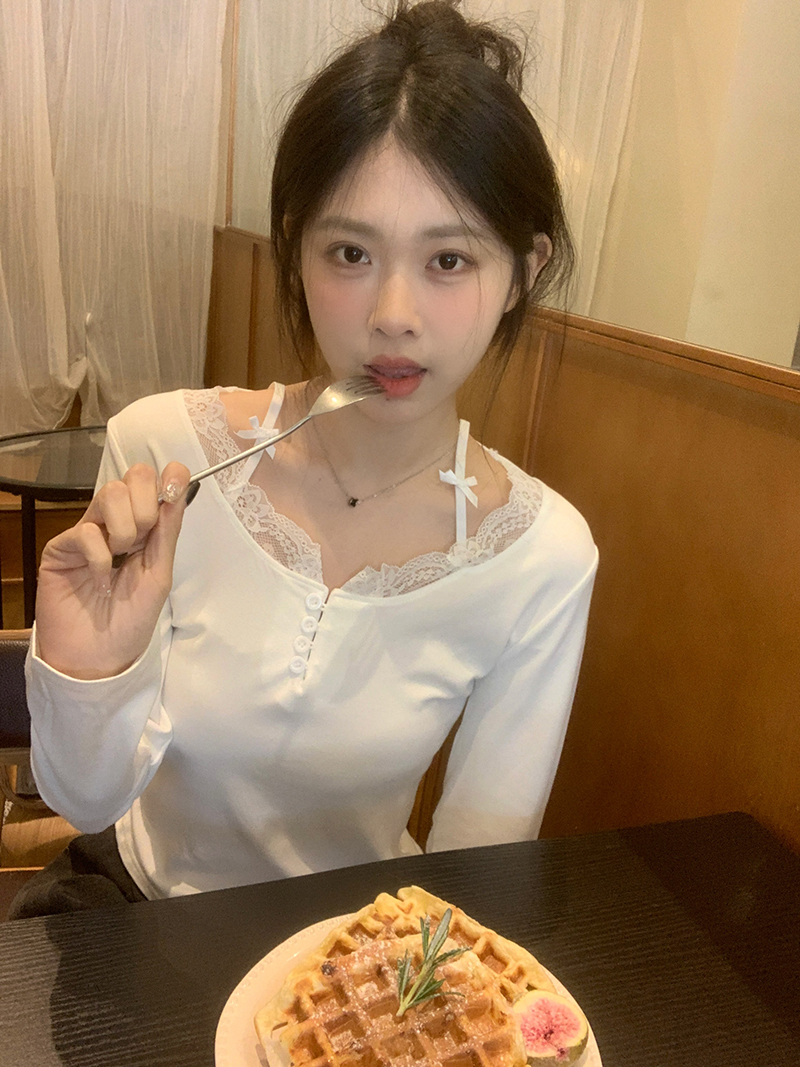 實拍  甜美蕾絲內搭打底衫女假兩件花邊t恤顯胸短款上衣