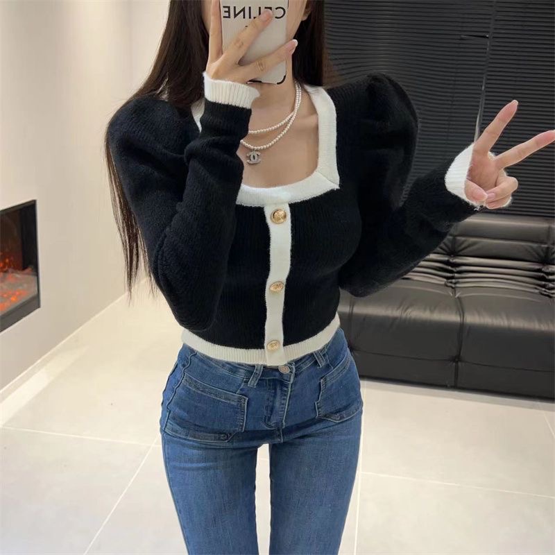 Xiaoxiangfeng square neck sweater for women spring new fashionable design high-end western style age-reducing chic top trend