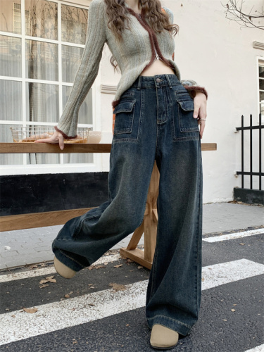 Actual shot of new high-waist workwear loose wide-leg long jeans for women