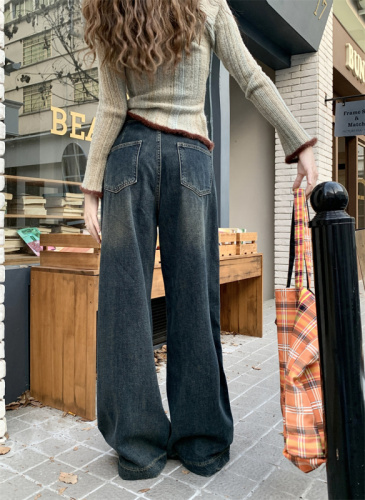 Actual shot of new high-waist workwear loose wide-leg long jeans for women