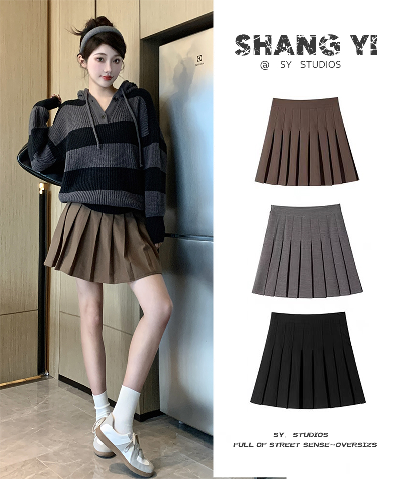 Real shot of plus size women's contrasting color splicing sweater, loose striped hooded sweater, versatile pleated skirt two-piece set
