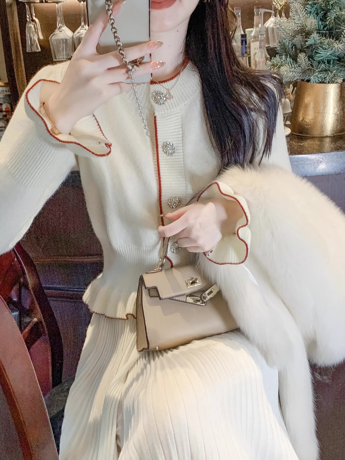 Fish Rabbit's Rabbit Knitted Top Women's Autumn and Winter New Cardigan Korean Style Slim-fitting Fungus Trim Contrast Color Sweater