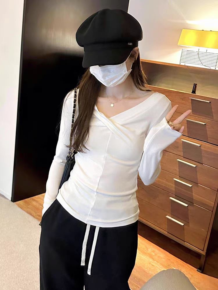 褶皺交叉V領長袖上衣女2024春季新款修身顯瘦絕美別致內搭打底T恤