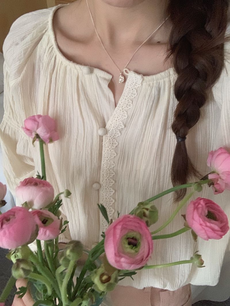 Actual shot of three standard Korean style design lace splicing round neck long-sleeved shirt for women