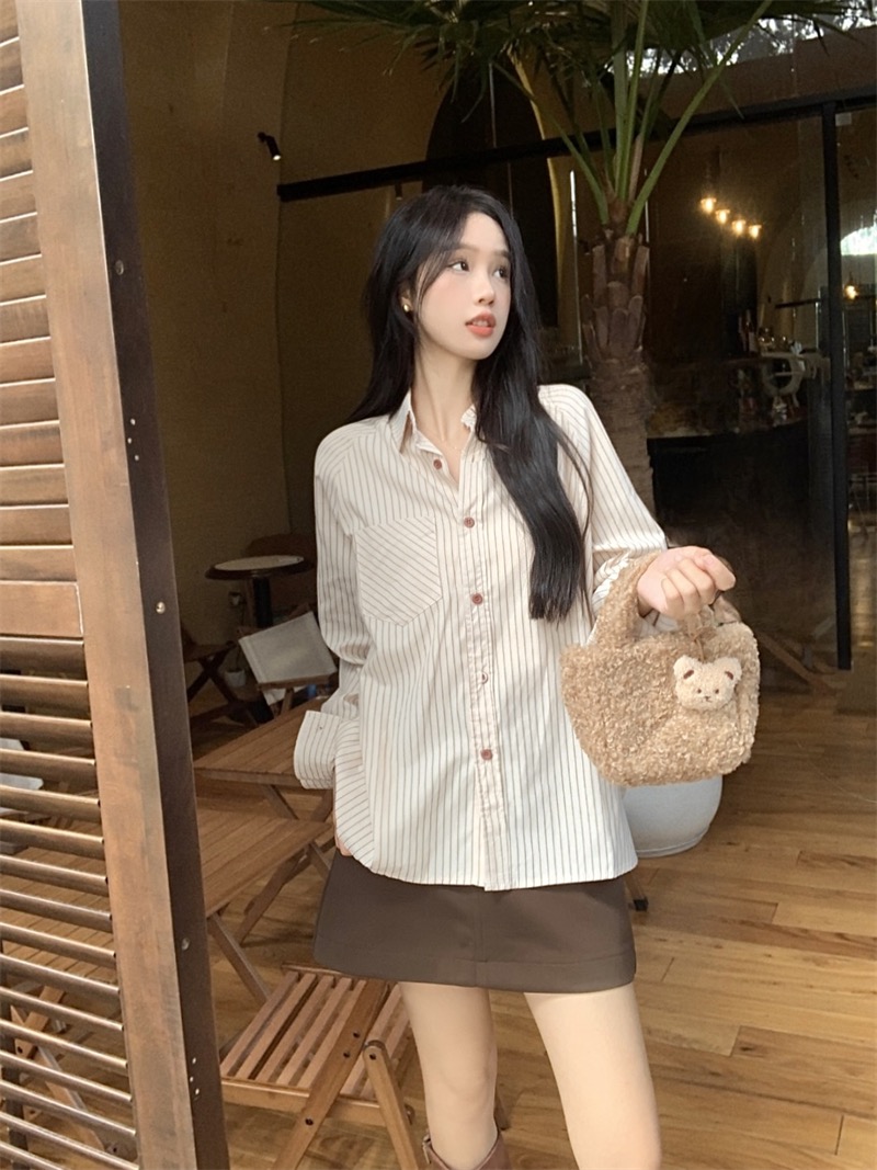 Actual shot ~ Korean retro sleeveless PU leather vest loose jacket + temperament striped long-sleeved shirt