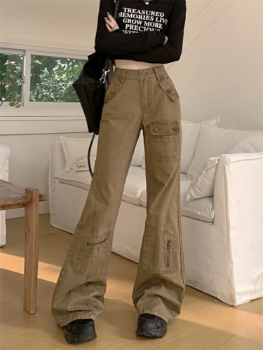 Actual shot of Maillard multi-pocket design high street slimming bootcut jeans for early spring and versatile overalls