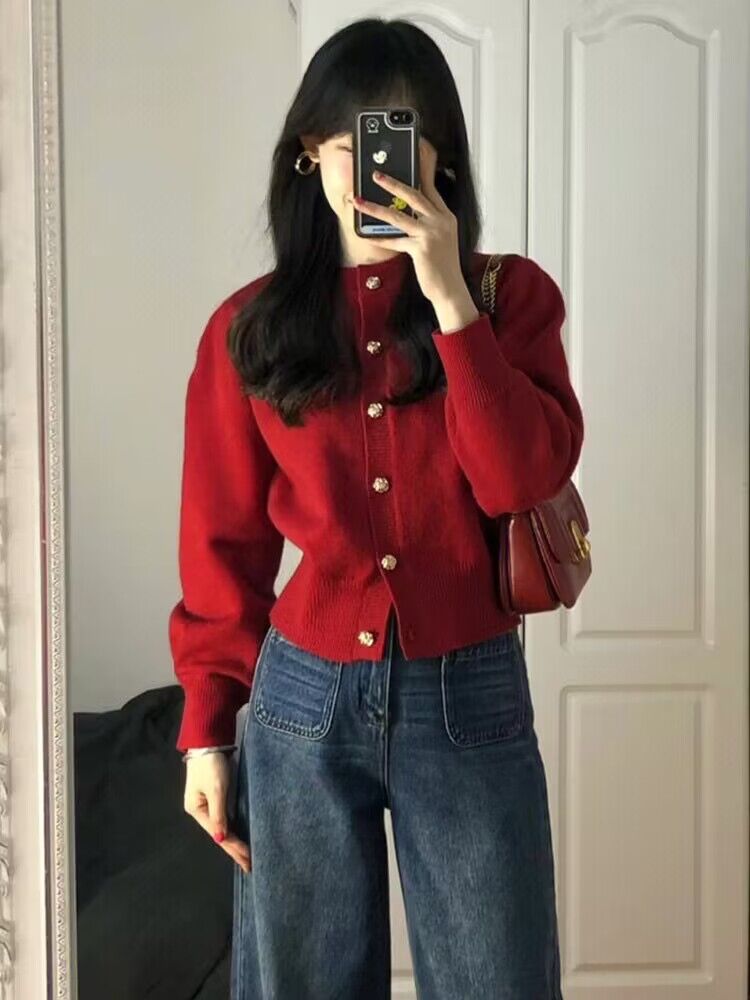 Retro high-end red sweater women's design small fragrant knitted cardigan waist cropped top