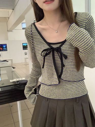 Actual shot of three standard two-piece striped sweaters for women, slim-fitting layered suspender cardigan short tops