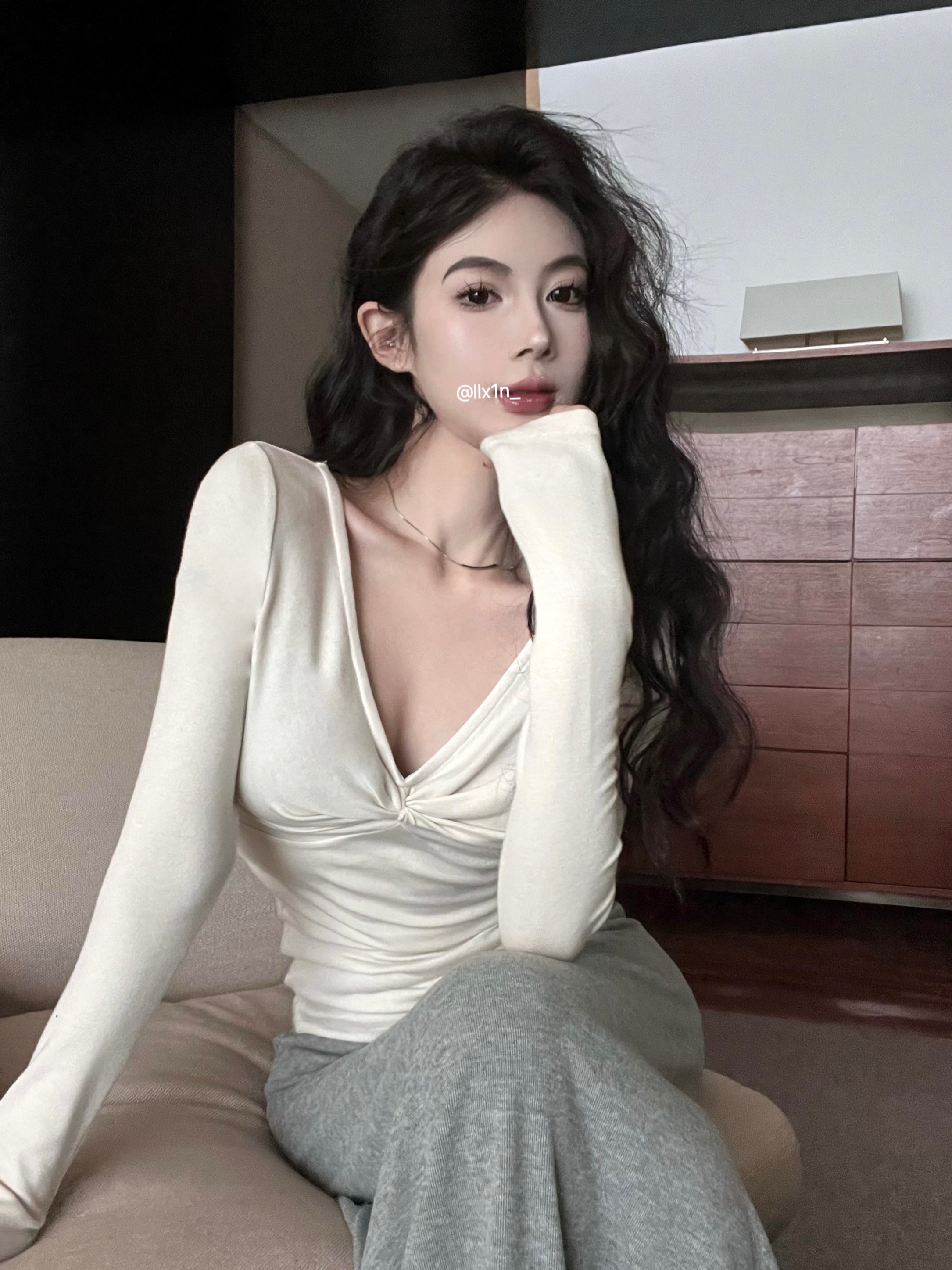 實拍 新款純色百搭掐褶v領長袖打底衫慵懶休閒墜感半身裙長裙