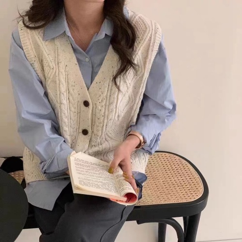 Shell White Dotted Knitted Vest Cardigan Women's 2024 Spring and Autumn Loose Temperament Sweater Vest Casual Vest Women