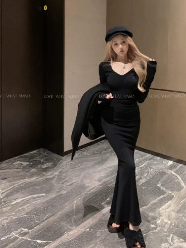 Fish tail pure lust style hot girl dress French spring and autumn waist bag hip skirt slimming bottoming 2024 new long