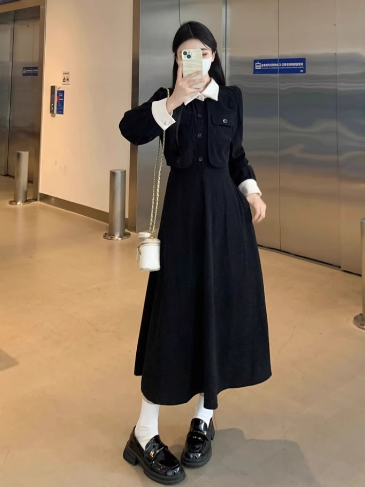 赫本黑色連衣裙子春秋季2024新款女深冬裝搭配一整套內搭新年長裙