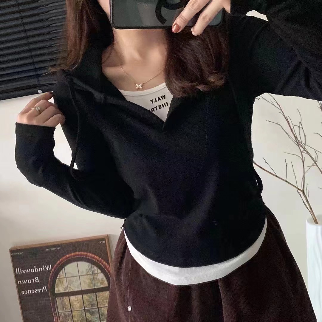 Black American retro fake two-piece hooded long-sleeved T-shirt for women spring and autumn slim short top double-sided velvet bottoming shirt