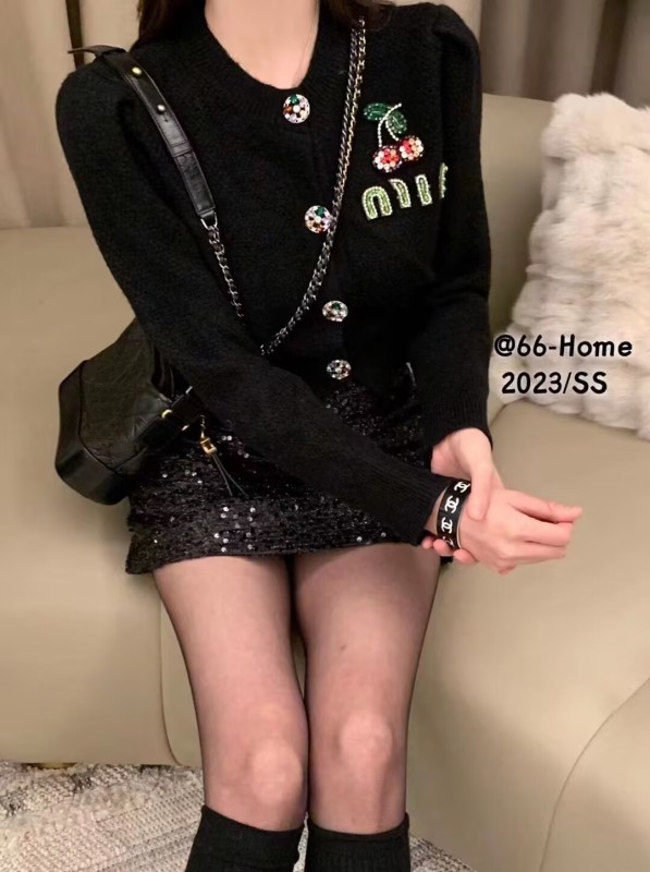 長袖針織開衫女重工歐貨手工串珠櫻桃胸針設計感圓領毛衣外套厚