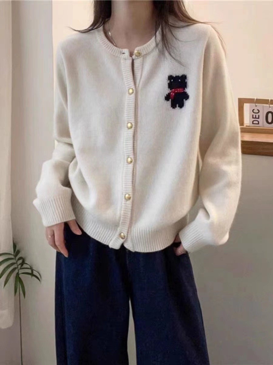 2024 New Cartoon Bear Embroidered Wool Cardigan Loose Round Neck Knitted Sweater Jacket