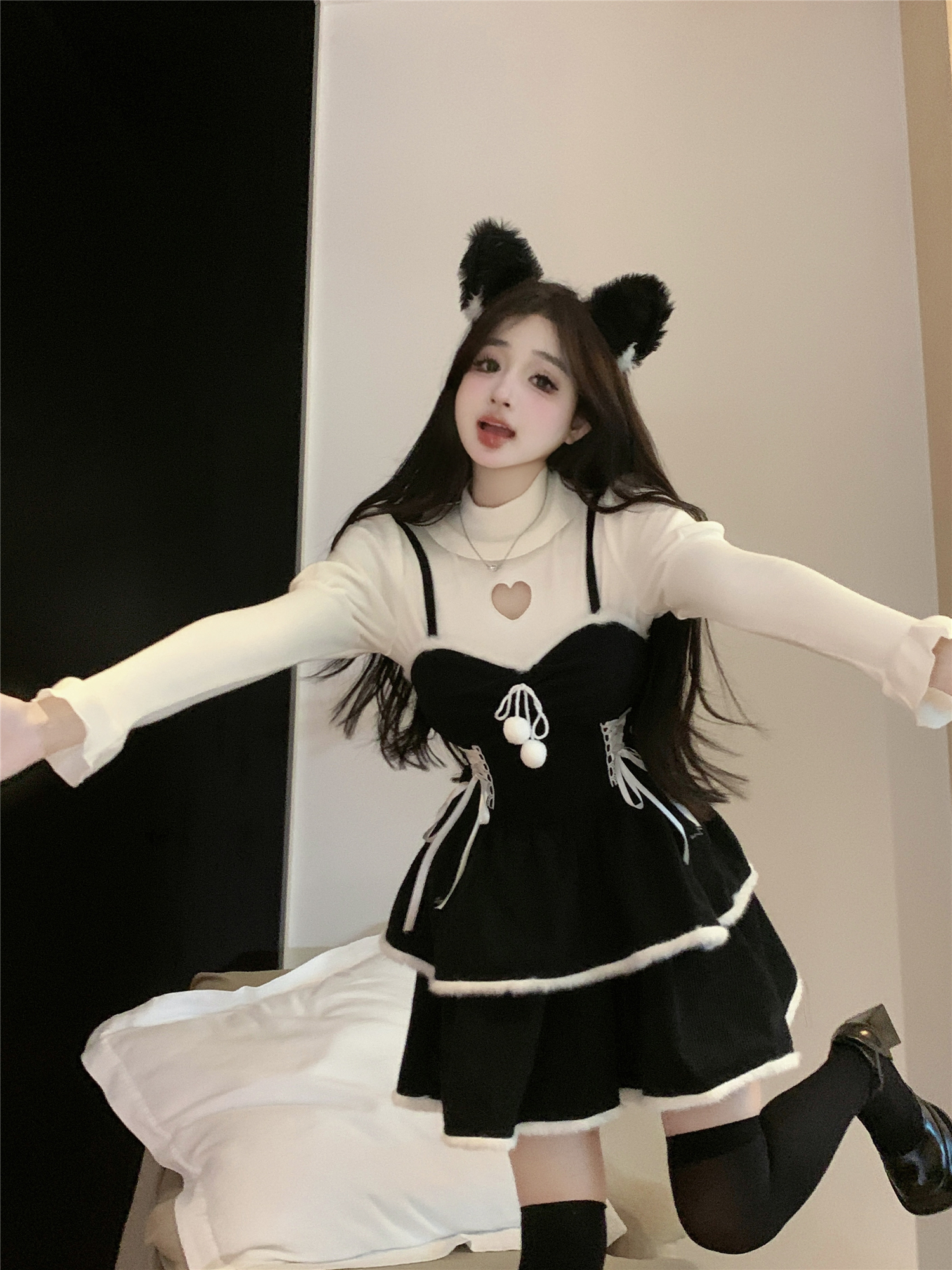 Actual shot ~ New Year limited autumn and winter love and pure desire bottoming corduroy suspender skirt slimming and sweet suit
