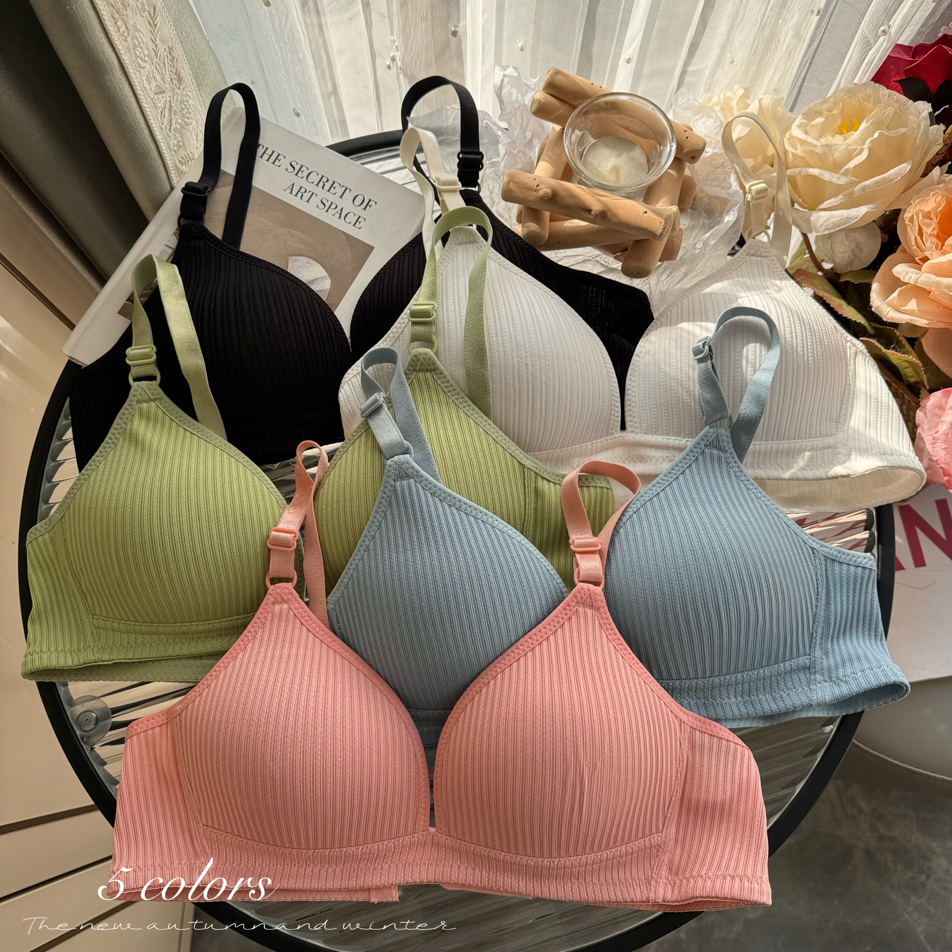 Real shot of Japanese style sexy, simple and versatile push-up bra without rims for girls, bra to hold side breasts underwear