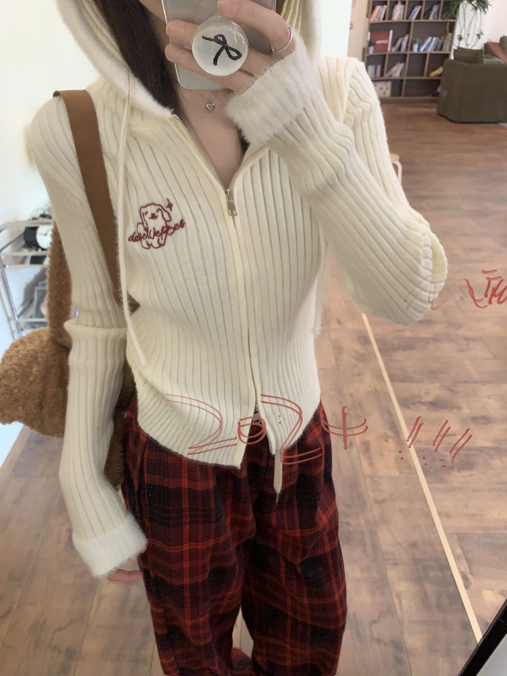 Real shot of three-standard casual suit embroidered hooded knitted cardigan + plaid wide-leg pants