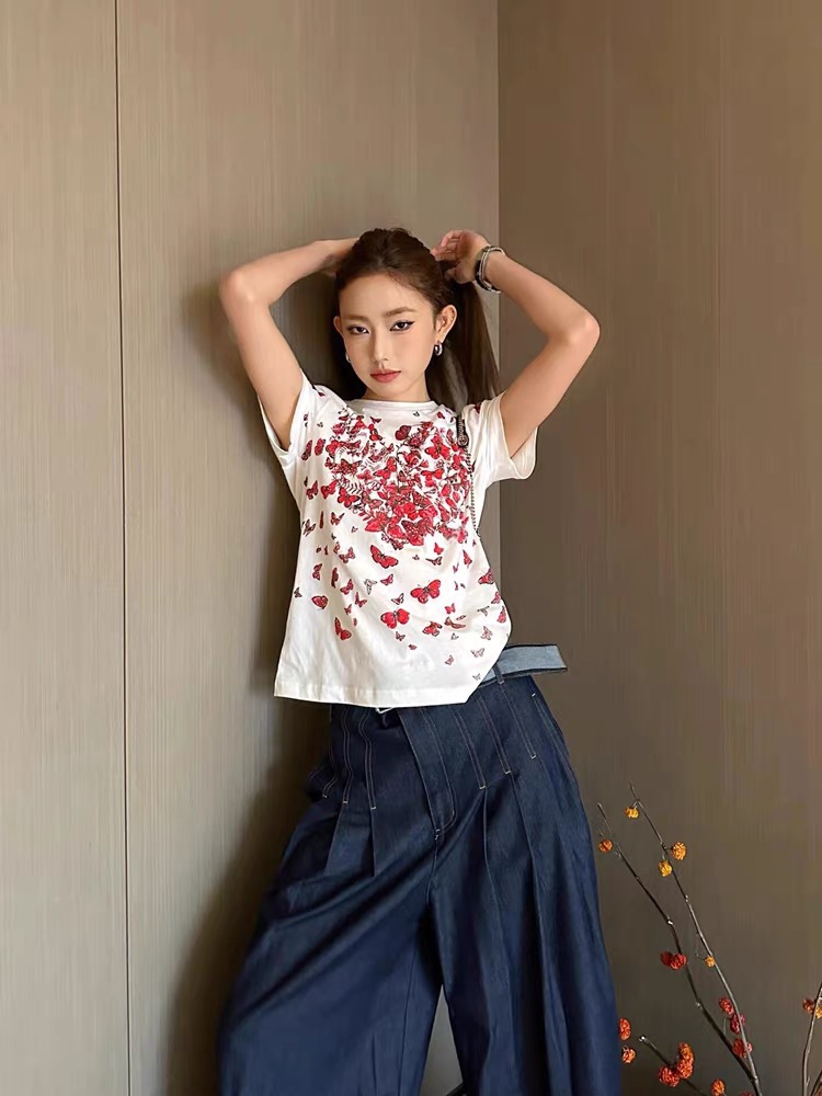 Red butterfly print all over ~ 24 early spring new classic cotton linen slim half-sleeved T-shirt thin