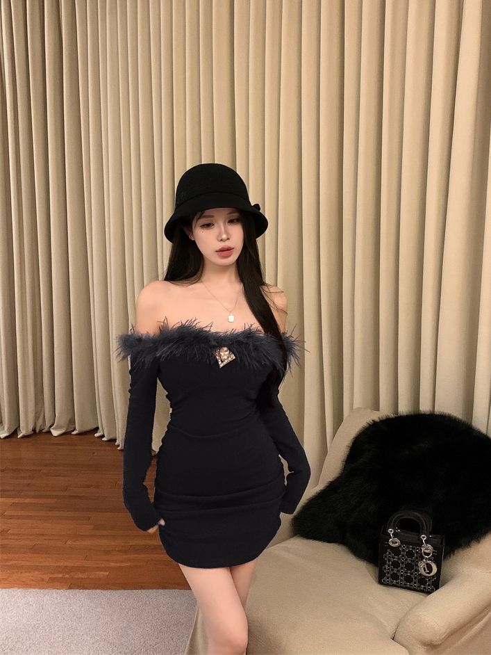 實拍~名媛氣質禮服羽毛拼接性感一字肩抹胸修身包臀連衣裙