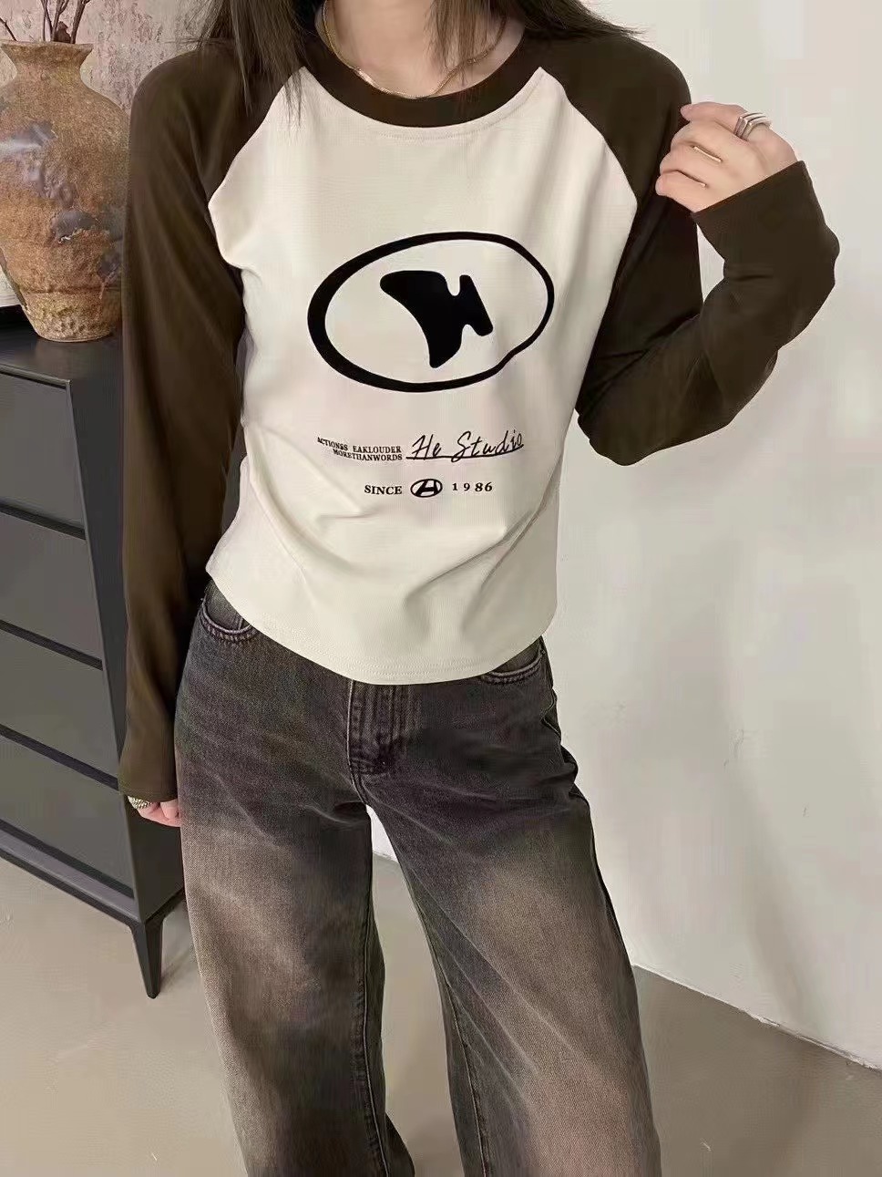 美式復古圓領插肩長袖T恤女秋冬季新款印花小眾顯瘦內搭上衣