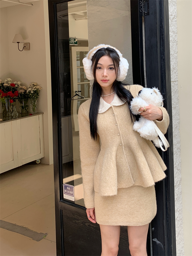 實拍   新款30045奶黃氛圍感針織上衣+30046鬆緊收腰顯瘦百搭半裙