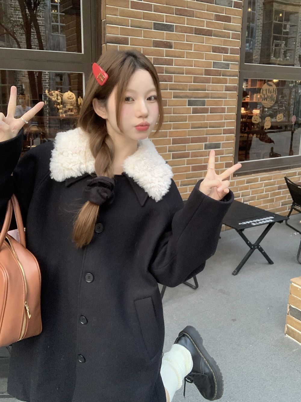 Real shot of triple-blend woolen coat for women in winter thickened woolen coat with temperament