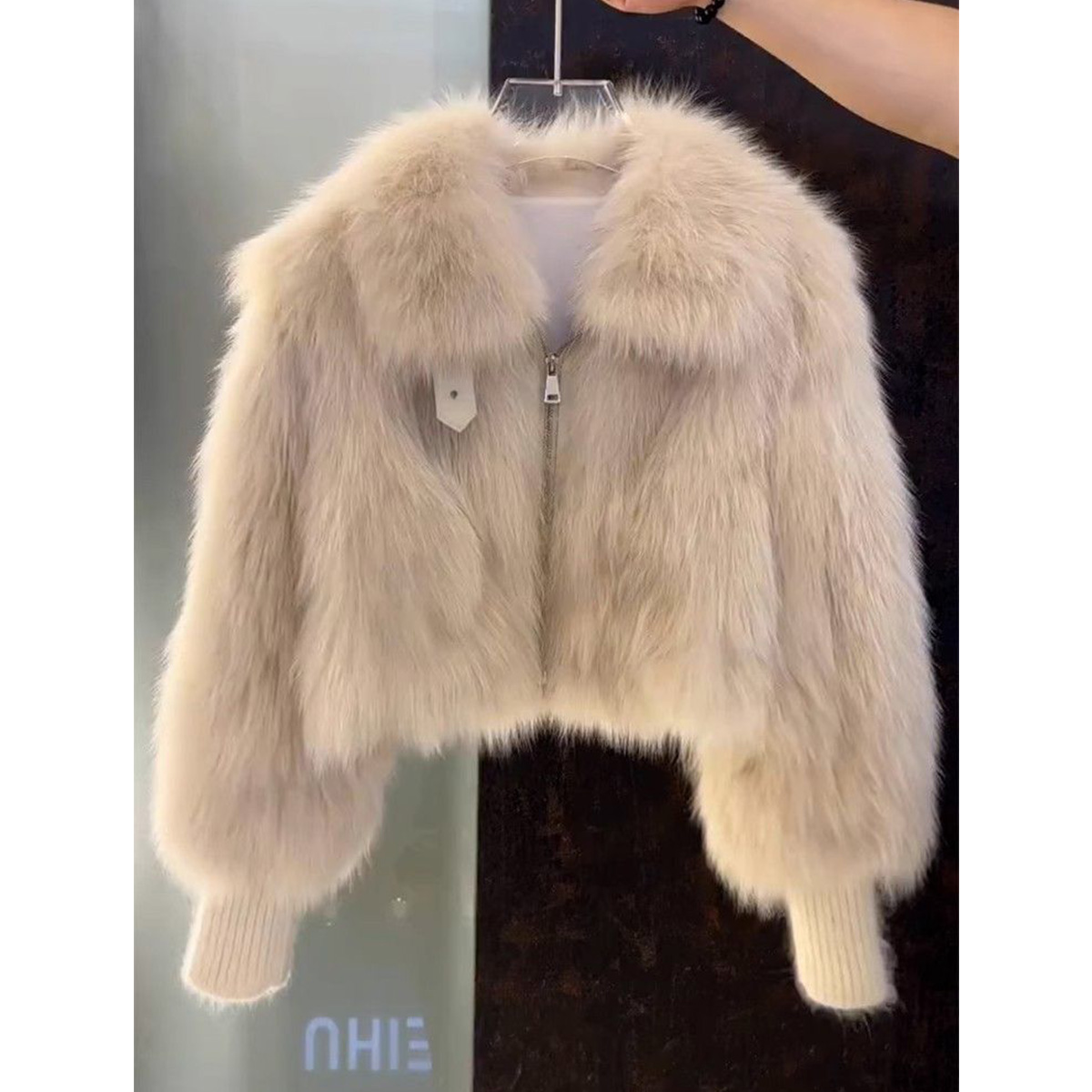 Quality inspector's picture 2024 new autumn and winter short coat women's fashionable lady imitation fur short loose coat