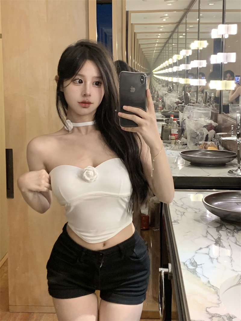 實拍 性感掛脖花朵設計短款修身純欲吊帶女