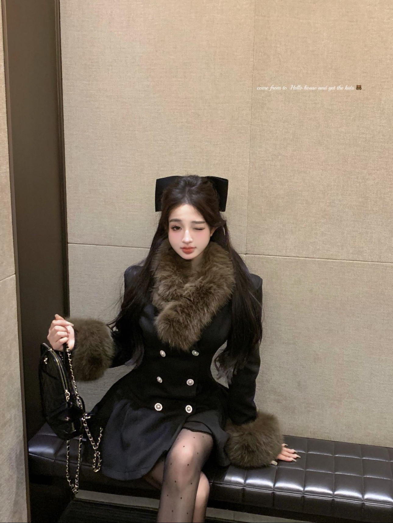 Real shot of woolen collar, black coat, blazer, waist slimming top and dress