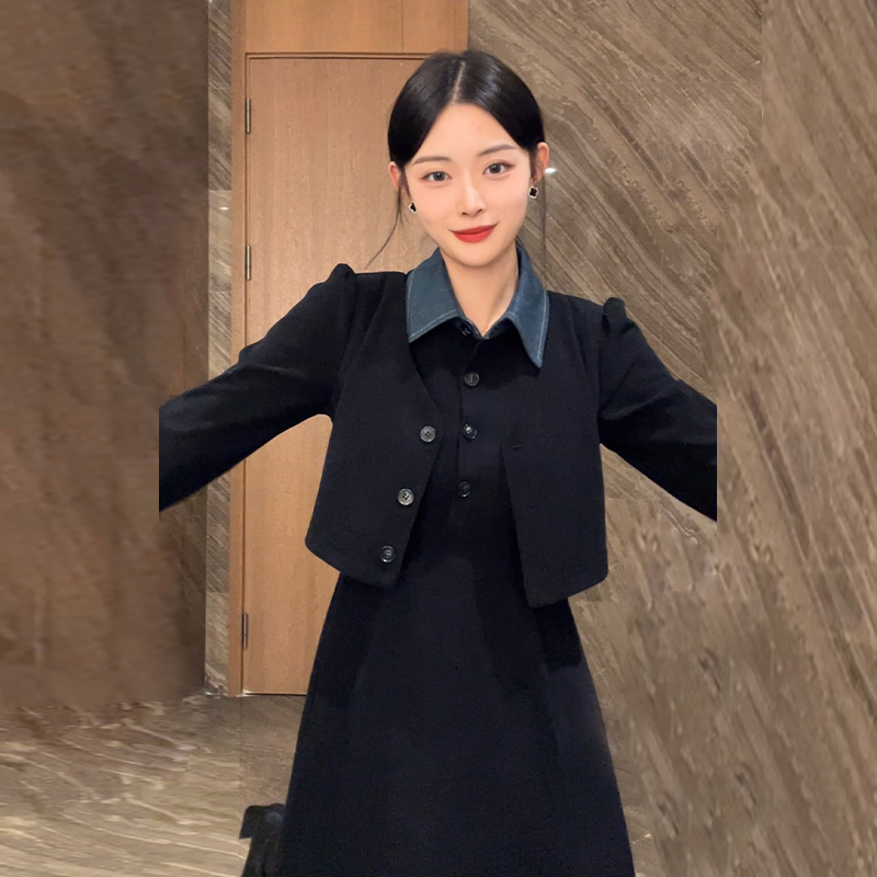 新款小個子香風假兩件黑色連衣裙子女秋冬高級感內搭法式長裙