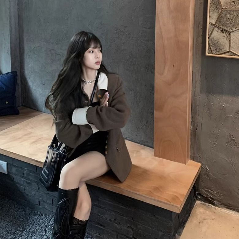 French retro lapel short coat for women winter new high-end single-breasted temperament long-sleeved small suit