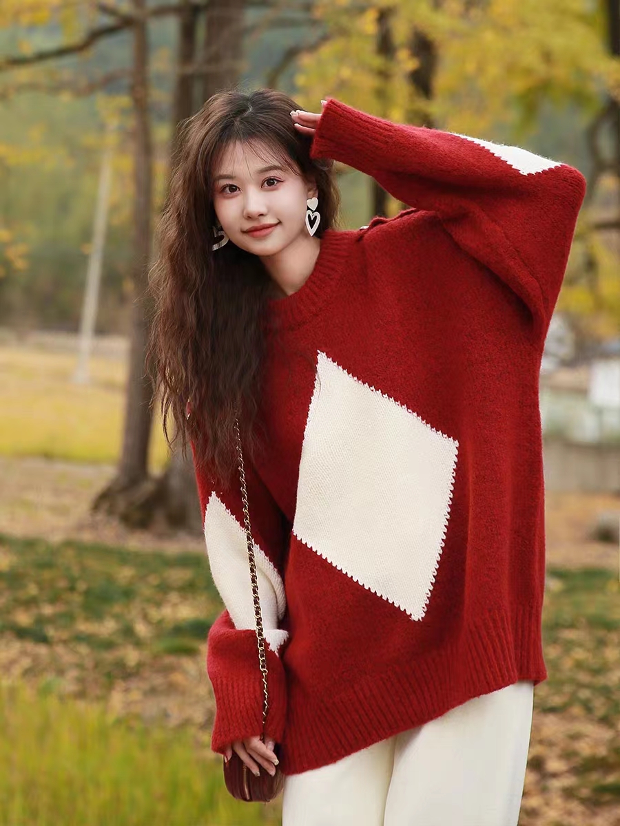 Autumn and winter lazy style Christmas red loose pullover sweater for women 2024 new style large version sweater top