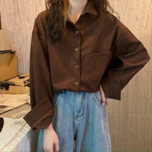 Actual shot of the new autumn and winter retro brushed corduroy lazy, loose and versatile shirt