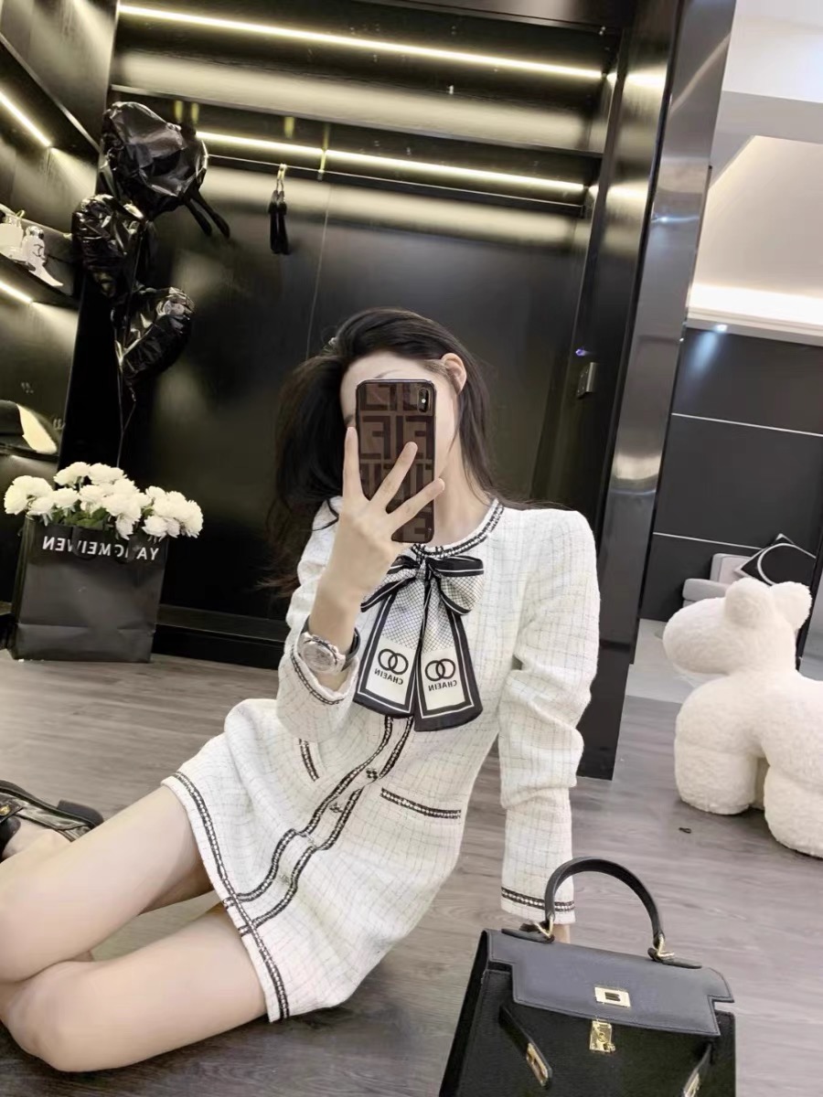 Leathercat連衣裙早秋新款女裝小香風高級感氣質名媛寬鬆長袖裙子