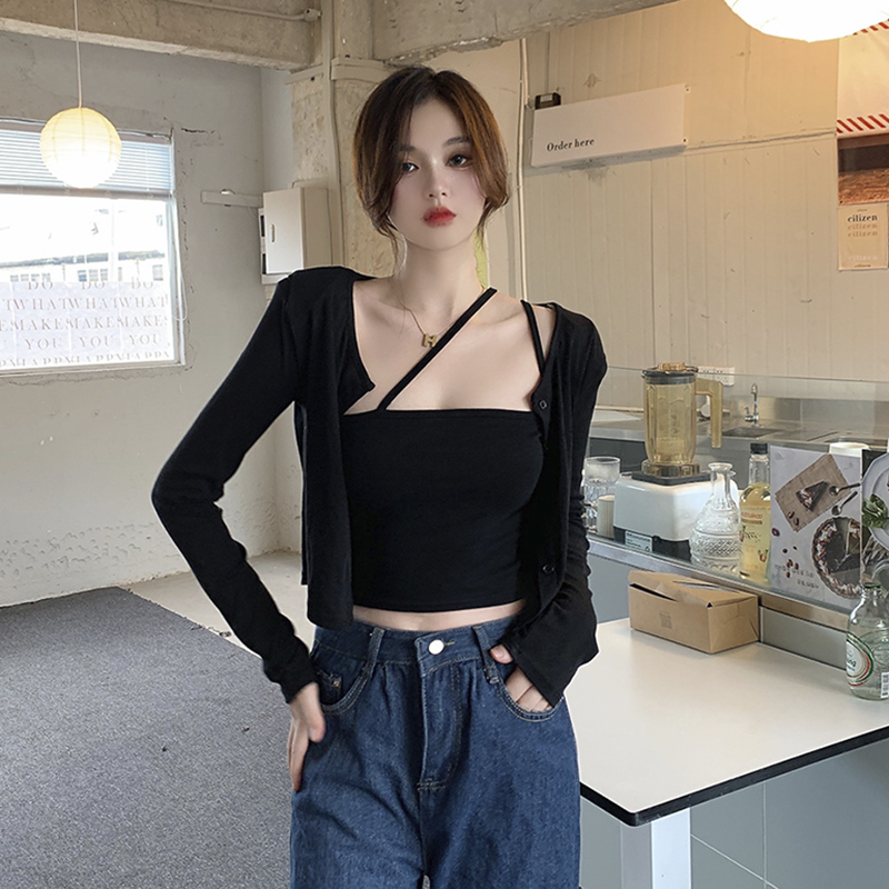 With shoulder pads, large size sweet and spicy suit, autumn fat girl looks slim and sexy, short cardigan suspender two-piece top for women